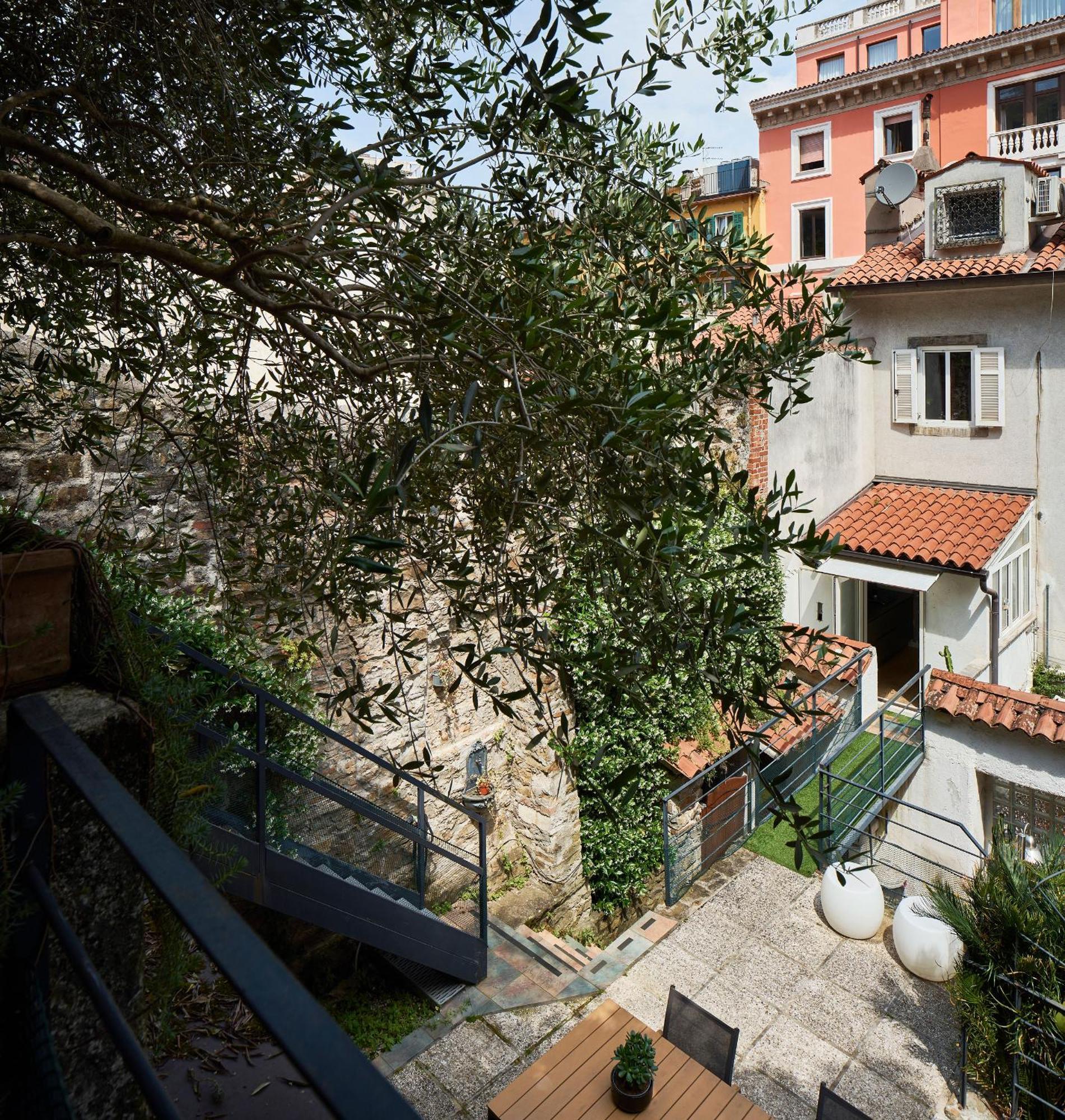 Giardino Segreto, In Centro Lägenhet Trieste Exteriör bild